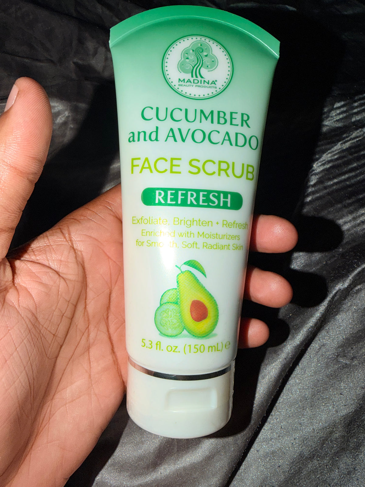 CUCUMBER AND AVOCADO FACE SCRUB